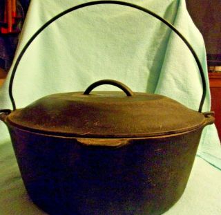 Antique/vintage Cast Iron No.  8 Dutch Oven With Lid And Handle,  Marked 10 1/4