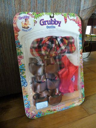 VINTAGE TEDDY RUXPIN’S GRUBBY 1985 and Hiking Outfit NIP 3