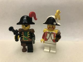 Vintage Pirate LEGO MiniFigures.  Imperial Guard Redcoat Admiral Hat,  Captain 2