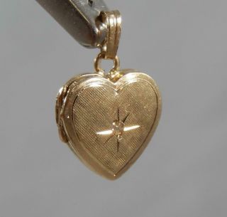 Vintage Estate 14 Karat Yellow Gold Diamond Heart Locket Pendant 14k J1602