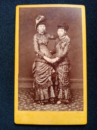 Antique Cdv Photo 2 Chinese Orient Asia Women Touching Lesbian Gay Interest Siam