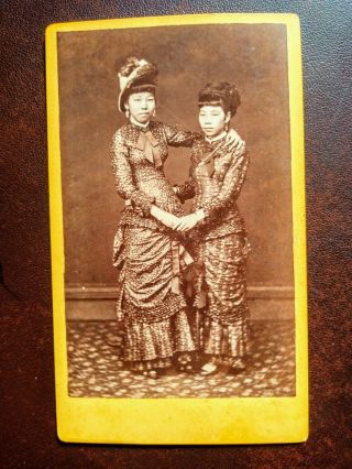Antique CDV Photo 2 Chinese Orient Asia Women Touching Lesbian Gay Interest Siam 2