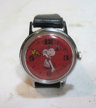 Vtg Syndicate 1965 Timex Snoopy W Floating Woodstock Wind - Up Wrist Watch