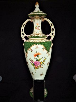 ANTIQUE DRESDEN PORCELAIN GERMANY TALL HAND PAINTED HANDLED LIDDED VASE 1900 ' s 2