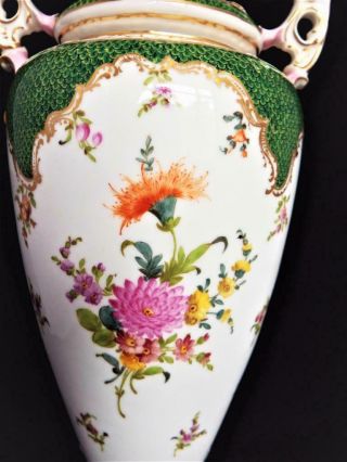 ANTIQUE DRESDEN PORCELAIN GERMANY TALL HAND PAINTED HANDLED LIDDED VASE 1900 ' s 4