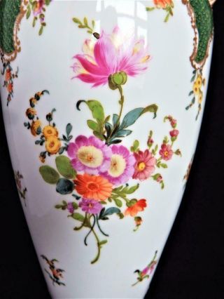 ANTIQUE DRESDEN PORCELAIN GERMANY TALL HAND PAINTED HANDLED LIDDED VASE 1900 ' s 5