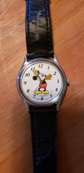 Vintage Lorus Quartz,  Disney Mickey Mouse Childs / Unisex Watch