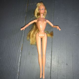 Vintage 1979 Beauty Secrets Superstar Barbie Bendable Arms Shoulders Nude Vgc