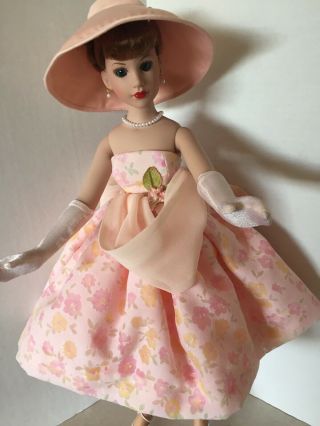 Vintage Robert Tonner 1999 Doll 17 " Peach Color Outfit