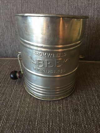Vtg Bromwell’s Bee Flour Sifter Baking Tool Tin Seive Mid Century Modern Antique