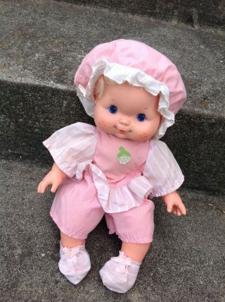 Vtg Kenner Strawberry Shortcake Blow Kiss Scented Baby Needs A Name Doll Rare