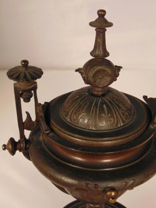 Antique French Victorian Gothic Bronze Marble Mantle Urn Vase Clock Garniture 3