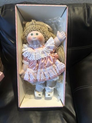 Vintage 1984 Porcelain Cabbage Patch Doll Ltd Edition Jessica Louise Box