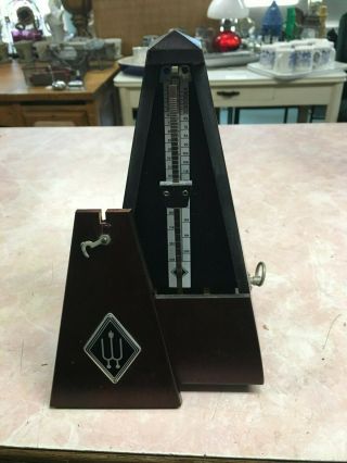 Vintage Wittner Wood Base Metronome Pyramid Clockwork Key Wind Made In Germany