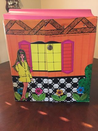 Vintage 1968 Mattel Barbie Family House With Furniture And Key Lock