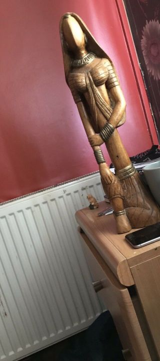 A Large Lovely Wooden Carving Of A Indian Lady