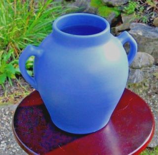 Antique Vintage York Pfaltzgraff Art Deco Pottery Matt Blue Art & Craft Vase