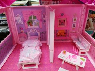 Vintage 1992 Barbie Fold ' N Fun House Carrying Case Mattel w/Original Box 3