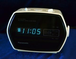 Panasonic Rc - 55 Am/fm Digital Clock Radio,  Ivory,  White - Fully