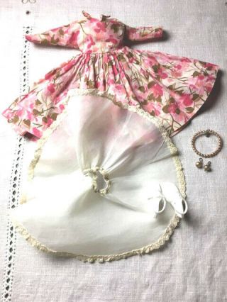 1958 Vintage Vogue Jill 3368 Pink Flower Print Dress W Earrings Pearls Shoes
