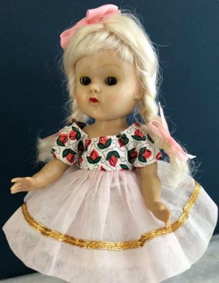 Vintage Vogue Slw Ginny Doll In Her 1955 Bridal Trousseau Dress