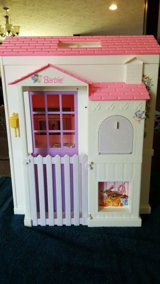 Vintage Barbie Folding Pretty House - - Mattel 16961