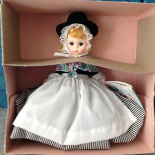 Madame Alexander International Doll 8 " Great Britain 558 - Box/tag 1982