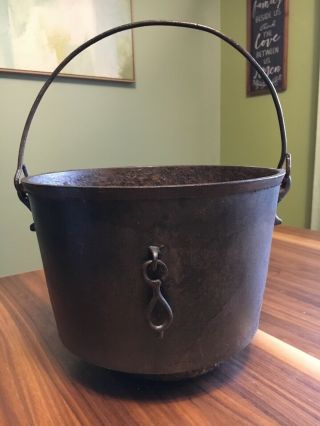 Vintage/antique Cast Iron Bean Pot Kettle Cauldron No Legs Old 10x8x9