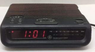 Vintage Woodgrain Ge Digital Alarm Clock Radio Am/fm 7 - 4613a And