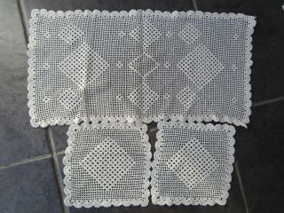 Vintage Set Of Three 3 Hand Crotched Dressing Table Set Mats Doilies