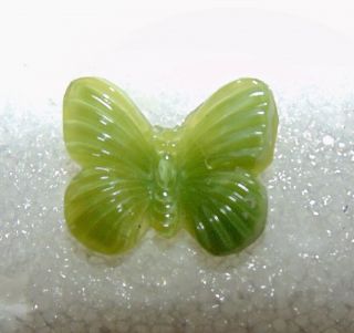 Scarce Green Vintage Small Realistic Butterfly Glass Button 819b