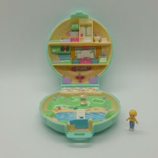 1989 Vintage Polly Pocket Beach House Compact Wee Willie Shell Bluebird Playset