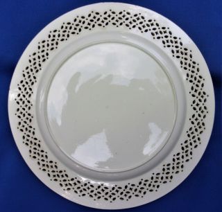 ANTIQUE ENGLISH CREAMWARE RETICULATED PLATE - Leeds (?) 18th.  crntury. 3