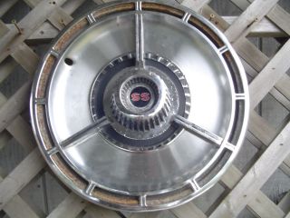 One Single 1964 64 Chevrolet Chevy Impala Chevelle Ss Hubcap Wheel Cover Antique