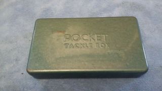 Vintage Green Metal Pocket Tackle Box With Dividers 6 Inch X 3.  5 Inch