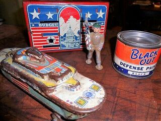 4 Vintage Patriotic Tin Toys Wyandotte Boat - Toy Soldier - Bank - Black Out Paint Tin