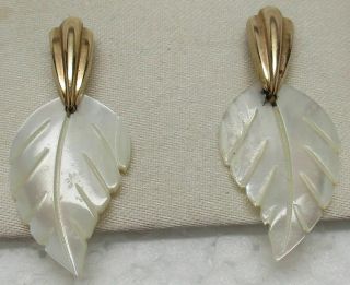 Vintage Solid 14k Yellow Gold Western Mother Of Pearl Flower Leaf Drop Earrings