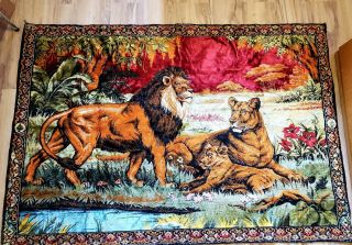 Vtg Lion Family Tapestry Wall Hanging Rug Mat Carpet Safari Pride Red 70x46 1/2