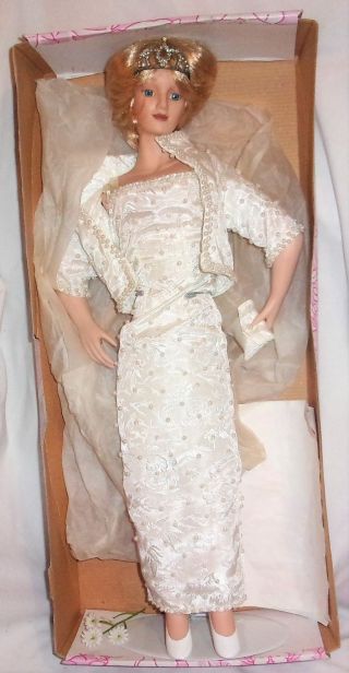 Vintage Princess Diana Porcelain Doll In Beaded White Dress W/ Box & Rose &