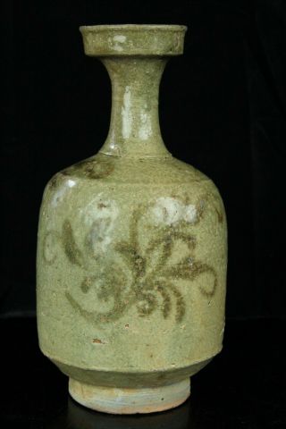 May073 Korean Goryeo Dynasty Celadon Porcelain Grass Iron Glaze Bottle Vase