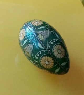 Mauchline Ware Egg Form Etui.  With Thimble Etc.  Aesthetic Style Decoration.