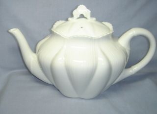 Lovely Quality Antique Shelley Dainty Shaped Large/ Medium White Teapot