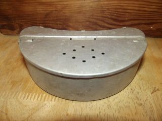 Vintage Fishing Bait Worm Box Tin Metal Belt Can,  Cool Usable Tackle Box