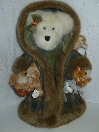 Vintage Htf Boyds 13.  5 " Best Dressed Bear W/ 5 T.  F.  Wuzzies Tags Attached Vgc