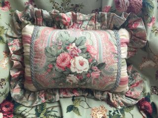Waverly Primrose Antique Pillow Pink Green Shabby Roses Paisley Ruffles Chic