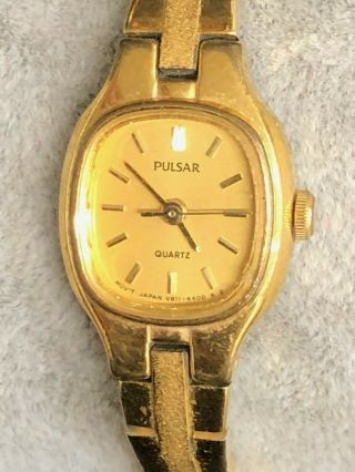Vintage Ladies Pulsar V811 - 5300 Quartz Gold Tone Watch Battery