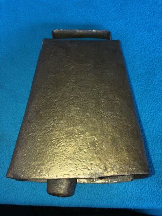 Antique Vintage Hand Made Metal Cow Bell Heavy Iron Striker With Deep Tone 7”