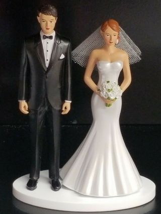 Resin 6 " Bride And Groom Wedding Topper Figurines
