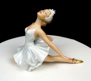 Wallendorf Germany Porcelain Swan Lake Ballerina 6 " Dancing Figurine 1963 - 1990