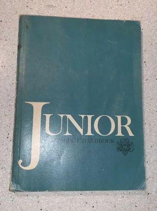 1974 Junior Girl Scout Handbook
